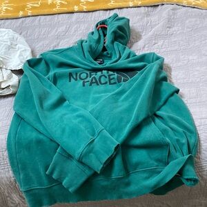 Men’s north face hoodie